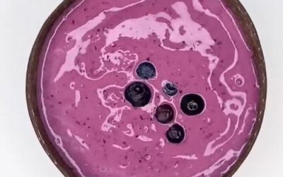 Smoothie bowl med stracciattela is – dejlig dessert eller mellemmåltid